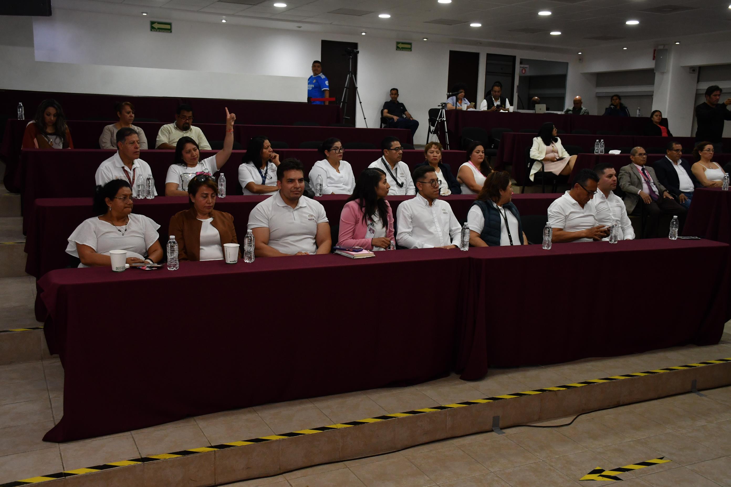  Salutación de la Sección V, Centro Médico Nacional "20 de Noviembre"
